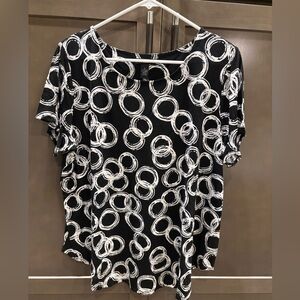 Alfani Woman Black & White Printed Short Sleeve Top, 1X